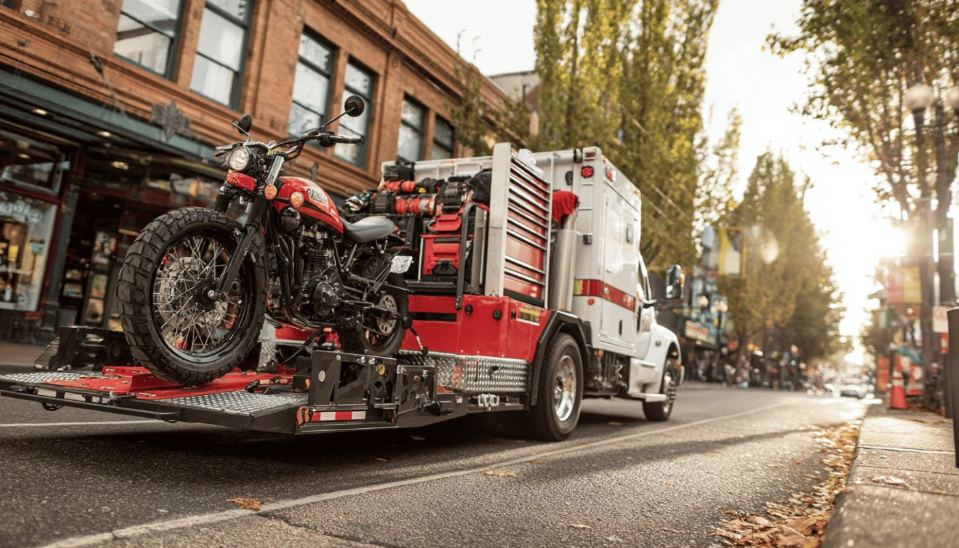 Conseils pour choisir un service de remorquage adapté à votre moto